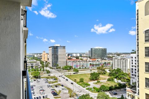 Condo in West Palm Beach, Florida, 2 bedrooms  № 1100207 - photo 23