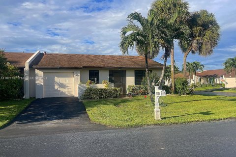 House in Delray Beach, Florida 2 bedrooms, 88.07 sq.m. № 1393554 - photo 17