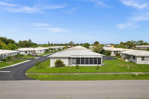 Villa ou maison à vendre à North Port, Floride: 2 chambres, 111.67 m2 № 1276629 - photo 21