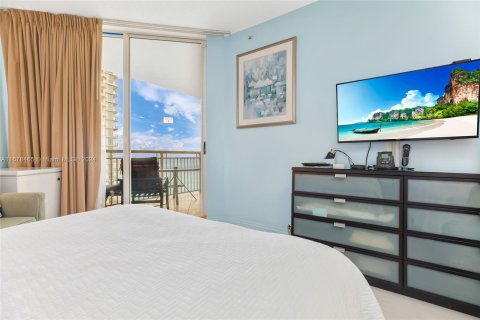 Condo in Sunny Isles Beach, Florida, 2 bedrooms  № 1410508 - photo 19