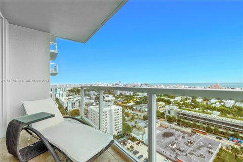 Copropriété à vendre à Miami Beach, Floride: 2 chambres, 100.15 m2 № 954042 - photo 20