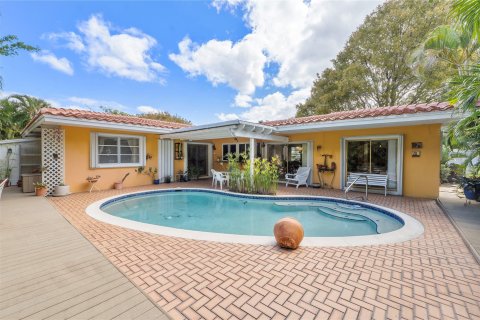 Casa en venta en Fort Lauderdale, Florida, 4 dormitorios, 215.53 m2 № 1116969 - foto 12