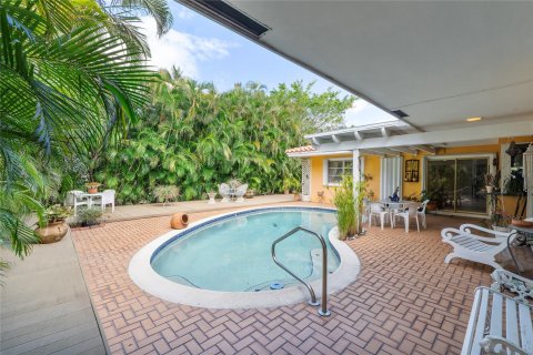 House in Fort Lauderdale, Florida 4 bedrooms, 215.53 sq.m. № 1116969 - photo 11