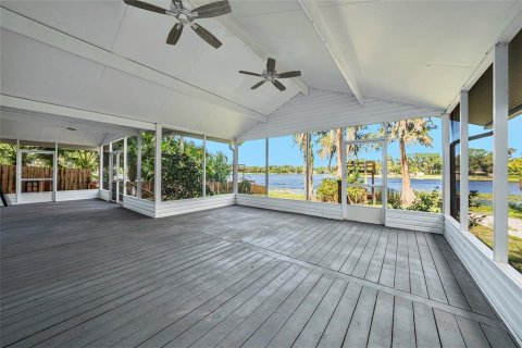 Villa ou maison à vendre à Odessa, Floride: 5 chambres, 219.44 m2 № 1312542 - photo 5