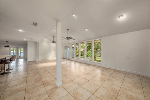 Villa ou maison à vendre à Odessa, Floride: 5 chambres, 219.44 m2 № 1312542 - photo 17