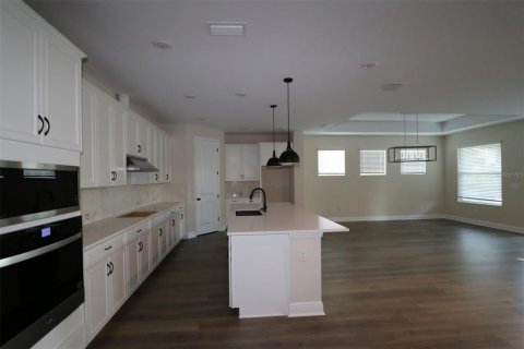 House in San Antonio, Florida 4 bedrooms, 250.56 sq.m. № 1311817 - photo 5