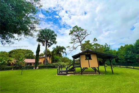 Villa ou maison à vendre à Okeechobee, Floride: 5 chambres, 381.55 m2 № 1272230 - photo 29