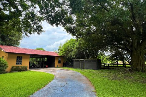 Villa ou maison à vendre à Okeechobee, Floride: 5 chambres, 381.55 m2 № 1272230 - photo 17