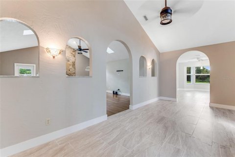 Casa en venta en Edgewater, Florida, 3 dormitorios, 188.22 m2 № 1364622 - foto 11