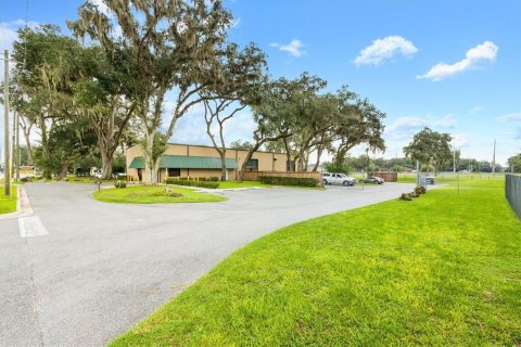 Immobilier commercial à louer à Bushnell, Floride: 580.64 m2 № 1364624 - photo 6