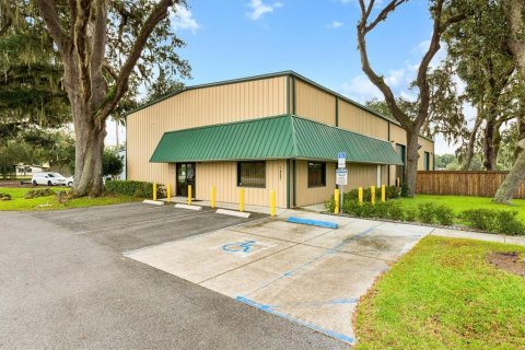 Propiedad comercial en alquiler en Bushnell, Florida, 580.64 m2 № 1364624 - foto 1