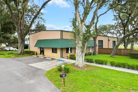 Immobilier commercial à louer à Bushnell, Floride: 580.64 m2 № 1364624 - photo 3