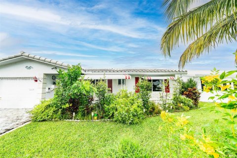 Villa ou maison à vendre à Boynton Beach, Floride: 2 chambres, 122.35 m2 № 1333703 - photo 13