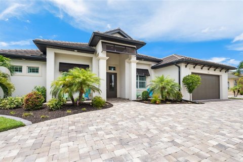 Villa ou maison à louer à Port Charlotte, Floride: 3 chambres, 213.12 m2 № 214702 - photo 2