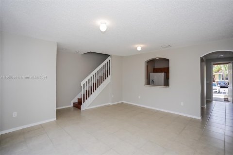 Casa en alquiler en Homestead, Florida, 4 dormitorios, 143.44 m2 № 1367214 - foto 5