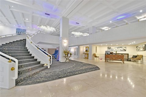 Copropriété à vendre à Miami Beach, Floride: 7 chambres, 678.19 m2 № 1240185 - photo 16