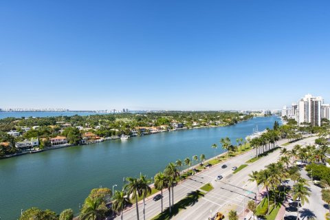 Copropriété à vendre à Miami Beach, Floride: 7 chambres, 678.19 m2 № 1240185 - photo 11