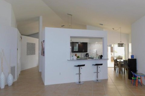 Casa en venta en Lehigh Acres, Florida, 3 dormitorios, 225.47 m2 № 1116956 - foto 15