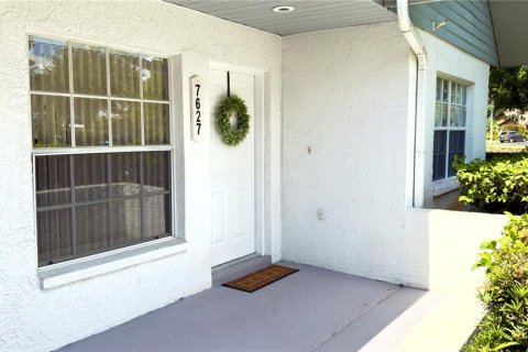 Casa en venta en New Port Richey, Florida, 2 dormitorios, 93.09 m2 № 1377957 - foto 8