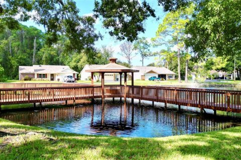 Casa en venta en New Port Richey, Florida, 2 dormitorios, 93.09 m2 № 1377957 - foto 4