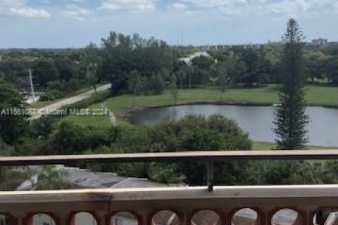 Condominio en venta en Lauderhill, Florida, 1 dormitorio, 76.37 m2 № 1367400 - foto 2