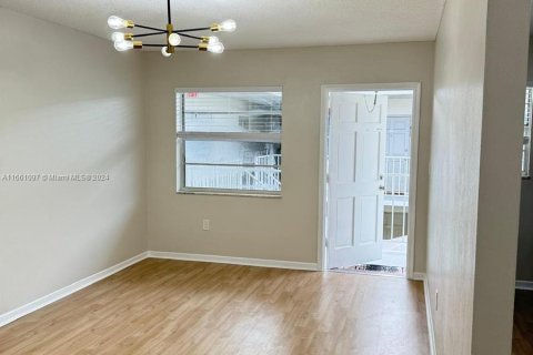 Appartement à louer à Hollywood, Floride: 1 chambre, 58.06 m2 № 1367402 - photo 3