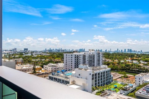 Condominio en alquiler en Miami Beach, Florida, 1 dormitorio, 91.23 m2 № 8212 - foto 23