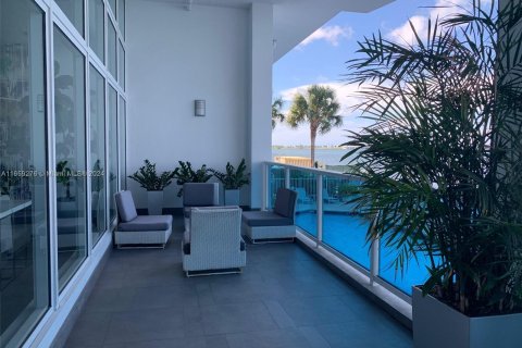 Condo in Miami, Florida, 1 bedroom  № 1365707 - photo 24