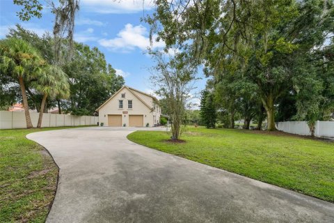 House in Lutz, Florida 4 bedrooms, 248.61 sq.m. № 1366170 - photo 5