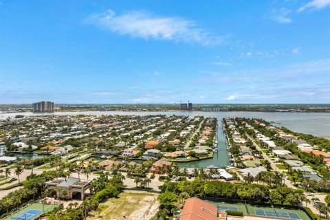 Condo in Riviera Beach, Florida, 2 bedrooms  № 696974 - photo 10