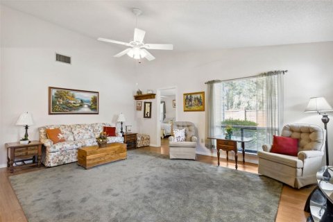 Condo in DeLand, Florida, 2 bedrooms  № 1430451 - photo 19