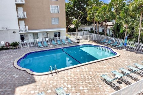 Copropriété à vendre à North Bay Village, Floride: 2 chambres, 109.44 m2 № 1271569 - photo 9