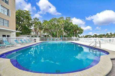 Copropriété à vendre à North Bay Village, Floride: 2 chambres, 109.44 m2 № 1271569 - photo 10