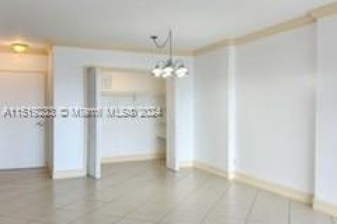 Condominio en venta en North Bay Village, Florida, 2 dormitorios, 109.44 m2 № 1271569 - foto 16