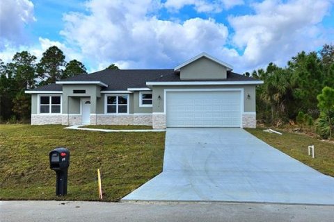 House in Palm Bay, Florida 4 bedrooms, 185.8 sq.m. № 1215000 - photo 2