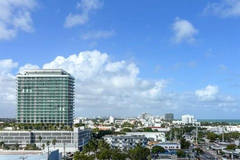 Condo in Miami Beach, Florida, 1 bedroom  № 1431386 - photo 6