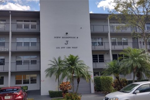 Condominio en venta en Pembroke Pines, Florida, 1 dormitorio, 75.34 m2 № 1119779 - foto 7