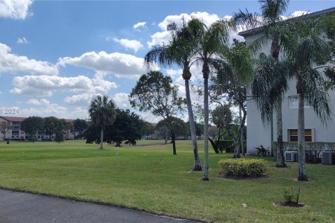 Condominio en venta en Pembroke Pines, Florida, 1 dormitorio, 75.34 m2 № 1119779 - foto 8