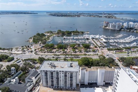 Condominio en venta en Sarasota, Florida, 1 dormitorio, 76.18 m2 № 1403782 - foto 4