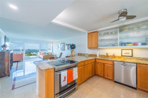 Condominio en venta en Sarasota, Florida, 1 dormitorio, 76.18 m2 № 1403782 - foto 24