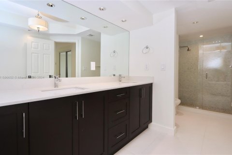 Copropriété à vendre à Aventura, Floride: 2 chambres, 140.1 m2 № 1181435 - photo 17