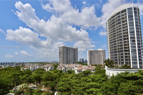 Condo in Aventura, Florida, 2 bedrooms  № 1181435 - photo 27