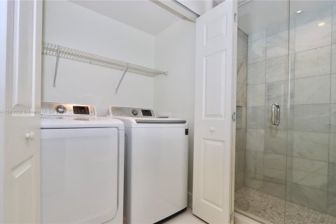 Copropriété à vendre à Aventura, Floride: 2 chambres, 140.1 m2 № 1181435 - photo 25