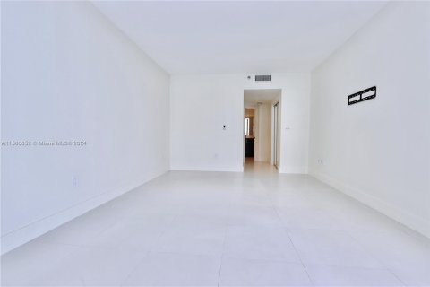 Copropriété à vendre à Aventura, Floride: 2 chambres, 140.1 m2 № 1181435 - photo 15