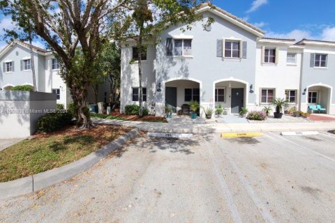 Touwnhouse à vendre à Homestead, Floride: 3 chambres, 141.03 m2 № 1119251 - photo 3