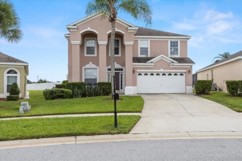 House in Kissimmee, Florida 6 bedrooms, 263.29 sq.m. № 1365153 - photo 1