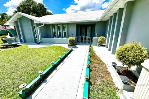 Villa ou maison à vendre à New Port Richey, Floride: 3 chambres, 172.33 m2 № 1365129 - photo 6