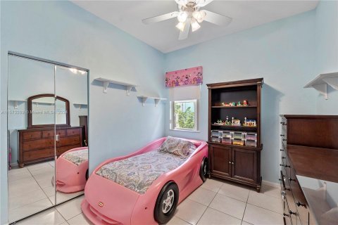 Купить виллу или дом в Хомстед, Флорида 5 спален, 188.03м2, № 1134771 - фото 26