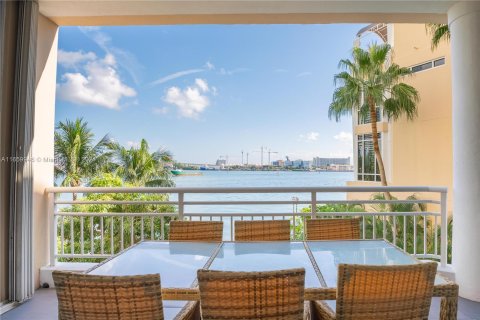 Condominio en venta en Miami, Florida, 2 dormitorios, 172.33 m2 № 1365560 - foto 3