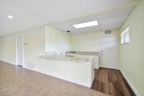 Touwnhouse à vendre à Boynton Beach, Floride: 2 chambres, 136.75 m2 № 1099883 - photo 8